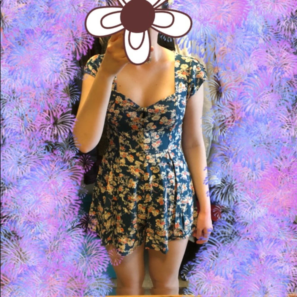 Urban Outfitters flower patterned romper size XS